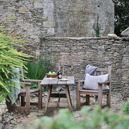 The Bothy Beverston Castle Tetbury Exteriör bild